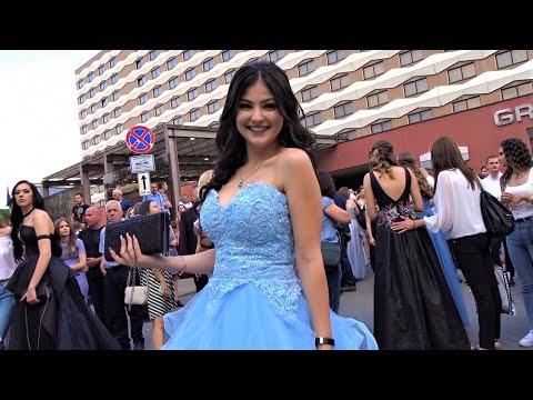 Видео: Абитуриенти и Абитуриентски бал на Търговската гимназия Пловдив 2020