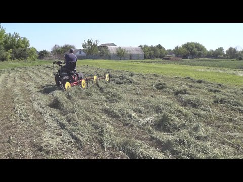 Видео: Грабли для мотоблока "солнышко."Ворушим сено.