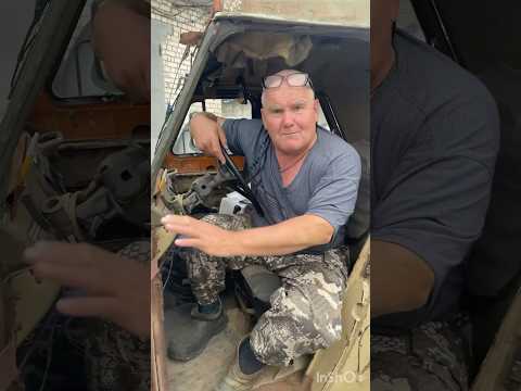 Видео: Дядя Миша о смысле жизни #пасека #пчеленок #пчеловодство #дядямиша #казань #мёд #человек