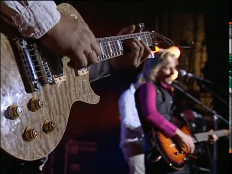 Видео: Сурганова и Оркестр - Корабли (DVD КругоСветка-2005)