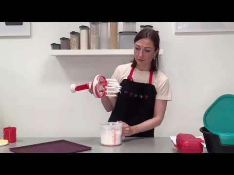 Видео: Готовим Домашнее безе (силиконовый противень и «турбо-миксер»)