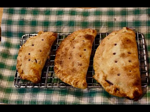 Видео: Пирожки из садовой ягоды «С грядки на стол»