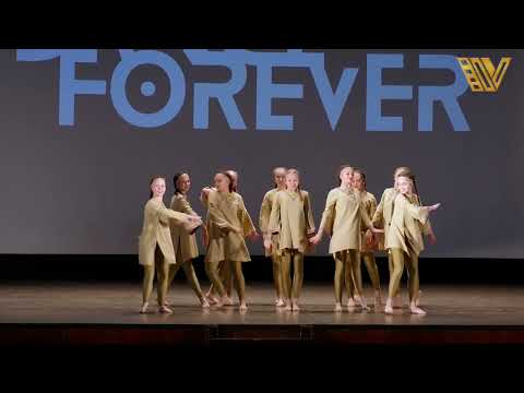 Видео: Pop dance - FLY OUT. Choreographic Ensemble CRYSTAL. Choreography / Эстрадный танец - УЛЕТАЙ