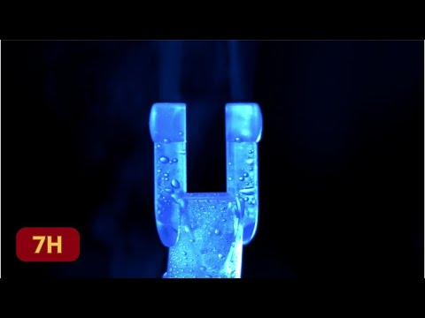 Видео: Аэрозольные RGB-исцеляющие вибрации: мистическое дыхание ночного ингалятора