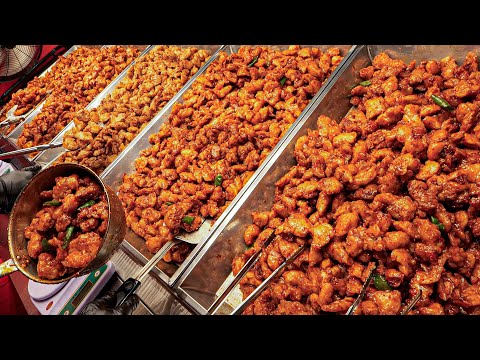 Видео: Потрясающий масштаб! Жареная курица по-корейски "Дакгангджунг" Мастер - Корейская уличная еда