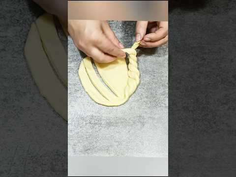 Видео: БУЛОЧКИ С МОЛОЧНЫМ КРЕМОМ