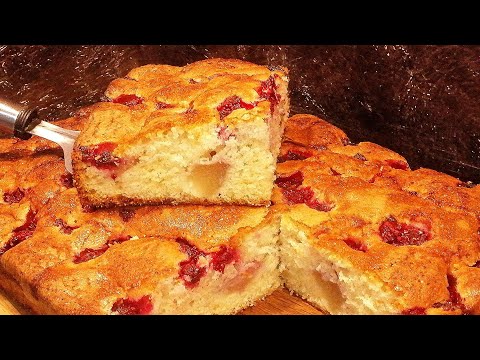 Видео: Знаменитый ШВЕДСКИЙ Пирог с яблоками! А у меня с грушами и малиной. Пух! Вкуснее пирога просто НЕТ!