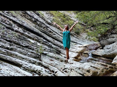 Видео: Водопады реки Куаго, лучшие экскурсии из Анапы