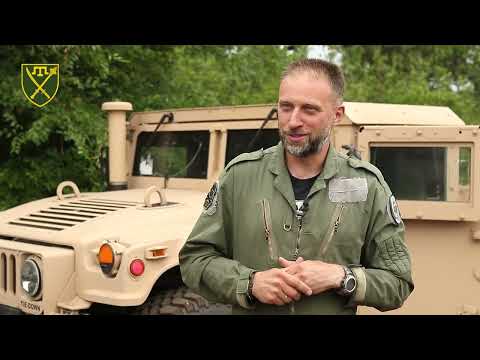 Видео: "Скажені хаммеристи"  - в таврійських степах!