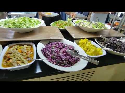 Видео: завтрак и обед в отеле First Class Hotel 5*