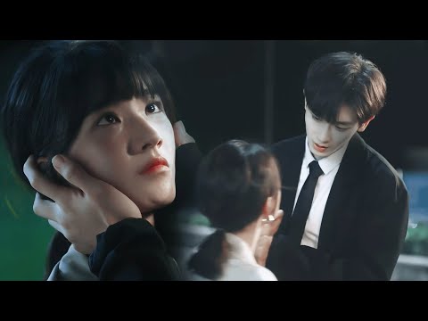 Видео: 💘Даже не думай бросать меня. Я тебя не отпущу【我們在黑夜中相擁 Embrace in the Dark Night】