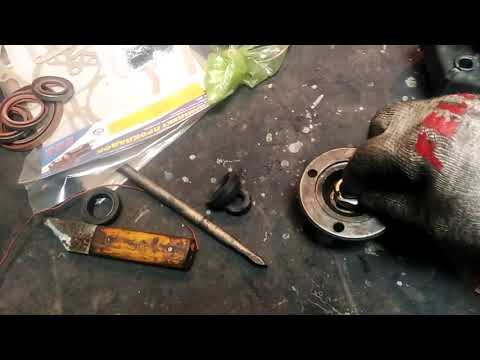 Видео: Замена пыльника шрусового пром вала на ВАЗ 2121 нива