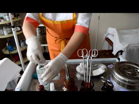 Видео: Техніка внутрішньовенного краплинного введення ліків.