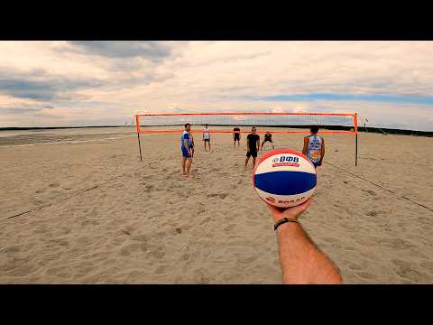 Видео: Волейбол от первого лица | BEACH VOLLEYBALL IN THE DESERT FIRST PERSON | BEST MOMENTS