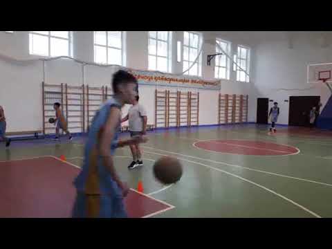 Видео: Мектептегі баскетбол сабағының берілуі