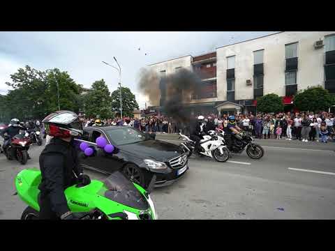 Видео: Абитуриентите на "ПГ Ген.  Вл.  Заимов" Сопот -  випуск 2024