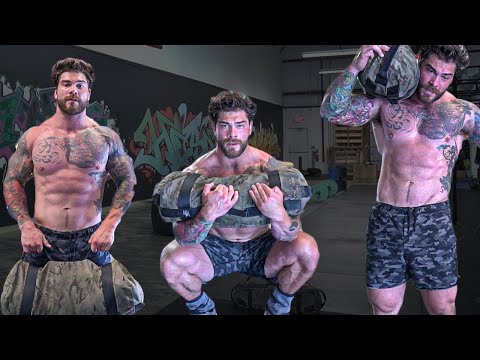 Видео: ТОП-3 домашних тренировок с мешками с песком — силовая тренировка с мешками с песком для всего тела