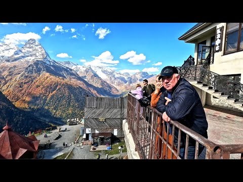 Видео: Домбай - шокирующая природа! За что туристы любят это место?