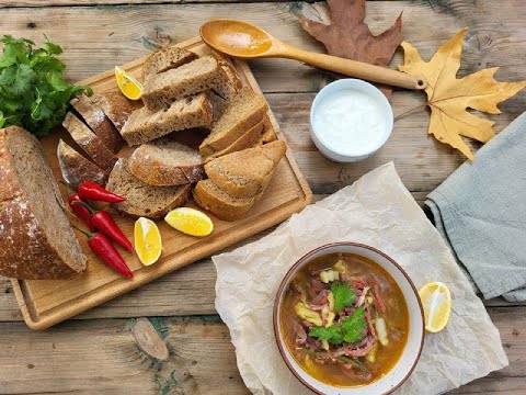 Видео: Самая вкусная сборная солянка на казане костре. Суп рецепт в гостях у Кухни на углях