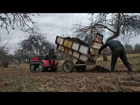 Видео: Гусеничный минитрактор, испытания культиватора , скворцы поселились в скворечнике.