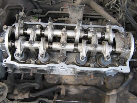 Видео: протягиваю ГБЦ заливаю масло произвожу первый пуск двигателя