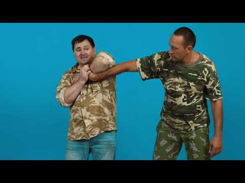 Видео: Жесткий болевой на кисть. Выход из захвата с переводом на болевой.