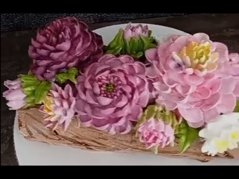 Видео: МК🌸ОФОРМЛЕНИЕ РУЛЕТА ЦВЕТАМИ из ЗЕФИРА  от Виталии @vitalija_cakes