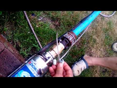 Видео: Как крепить трос к насосу  Ремонт скважин Васильков