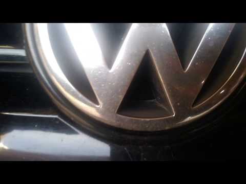 Видео: Снятие переднего бампера Golf 4 //  Как снять фары на гольф 4!