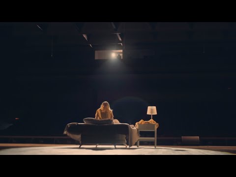 Видео: Бесплатный Автобус — Дедлайны (Official Music Video)