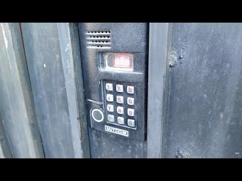 Видео: ⚫(Зелёный ПП-0601Щ) Лифт (ЩЛЗ-2011 г.в); Академика Жук 13/1 подъезд 1; город Балаково; (Жилгородок)