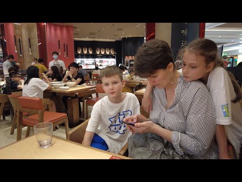 Видео: Китайский ресторан Дашисёнг после съемок про авто Tesla