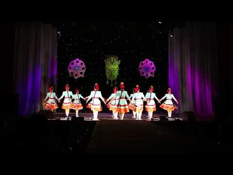 Видео: Девичий Лирический танец " Кыстын чажыды"