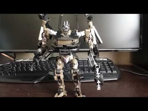 Видео: Обзор на игрушку Transformers Human Alliance "BARRICADE" от HASBRO