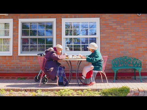 Видео: Мой 91-летний дедушка попал в дом престарелых | Завтрак в саду