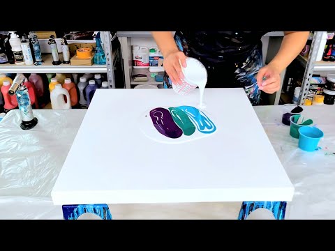 Видео: Новый год 🎉 - Новая серия! - Что у меня на полке? - Проведите пальцем + Перламутровые ячейки!