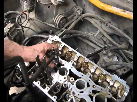 Видео: как поменять маслосьемные колпачки не снимая головки на 21126 #3