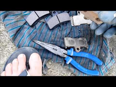 Видео: Замена задних колодок cf moto x5,x6
