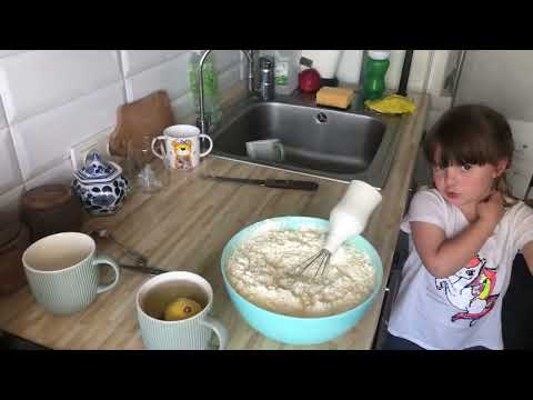 Видео: Жареные блины. Приготовление.