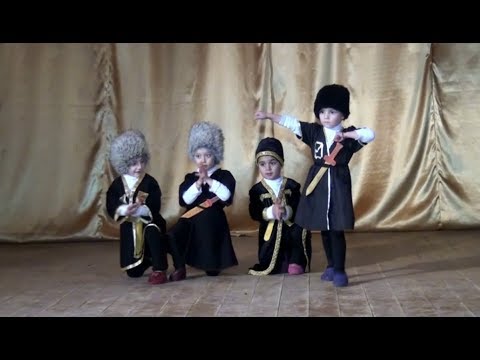 Видео: Qadınlar bayramı 2018 İmamqulukənd - Дишегьлийрин сувар 2018 Манкъулидхуьр