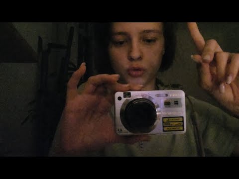 Видео: asmr городская сумасшедшая | таппинг, звуки рук, неразборчивый шепот