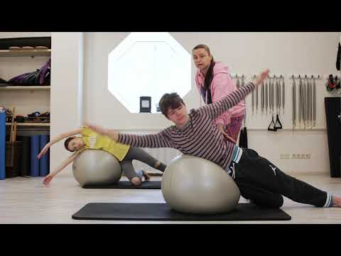 Видео: Наталья Васильченко, Пилатес с большим мячом.