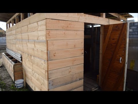 Видео: Сарай для коз (летний).