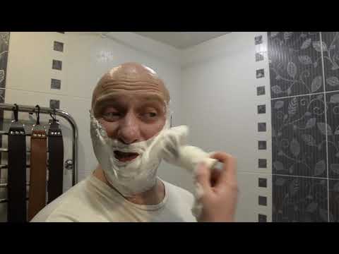 Видео: Бритьё опасной бритвой "Dovo"