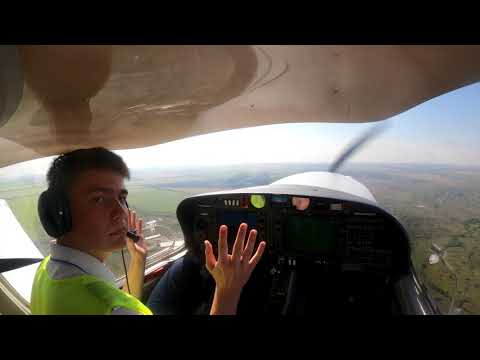 Видео: First SOLO FLIGHT | DA 40 NG | Первый самостоятельный полет