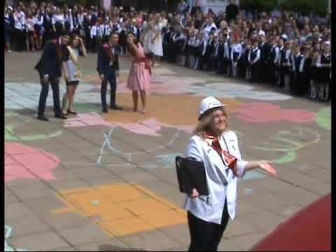 Видео: Прощальный танец выпускников 2021