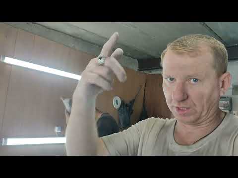 Видео: Эко тепло в гараж.  Колян подключает обогреватели.