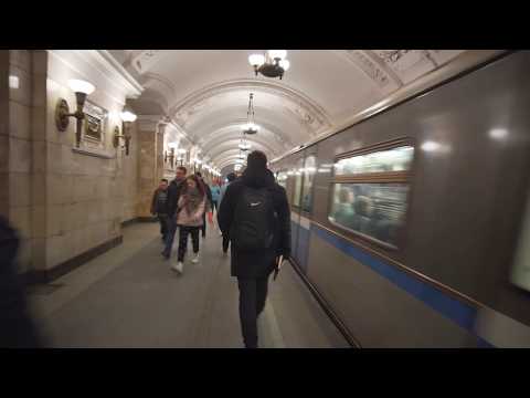 Видео: Russia, Moscow, metro ride from Добры́нинская to Октя́брьская