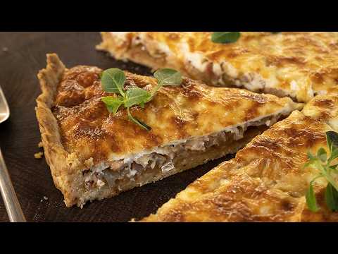 Видео: Французский открытый пирог. Киш Лорен с беконом и луком. Идеально на завтрак