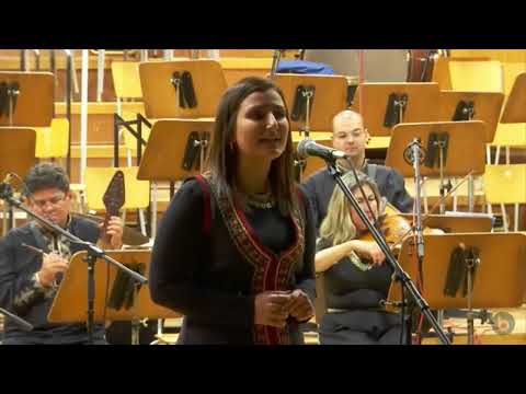 Видео: Лина Мачева - Болна е Цанка легнала и Разболяла се убава Гена